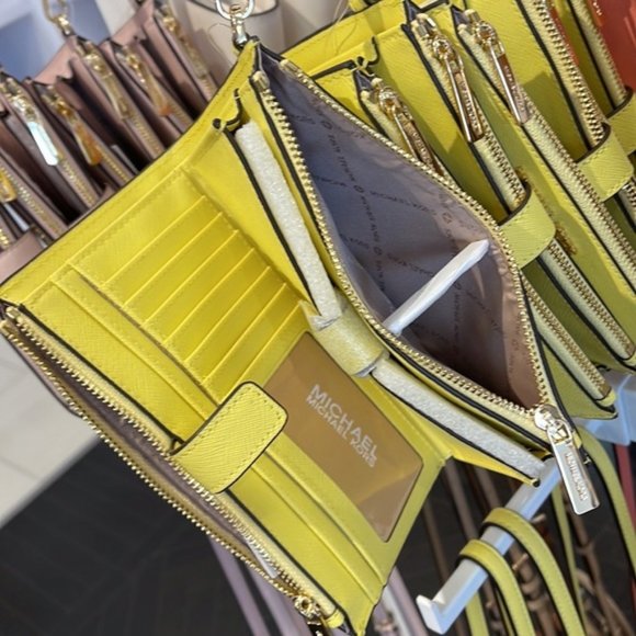 Michael Kors Jet Set Travel Large Double Zip Leather Wristlet Sunshine Yellow - Picture 7 of 16